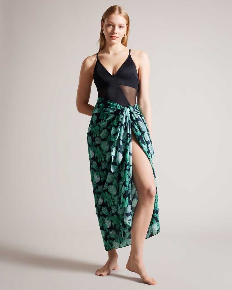 Black Ted Baker Ednarr Beach Sarong and Scrunchie Set | ZA0001201